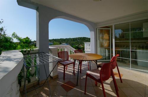 Apartamento Murter-slanica Beach Id 928