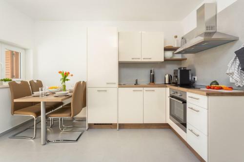 Hostal Bella Vista Apartments