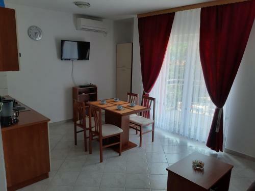 Apartments Mihael