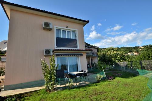 Apartment With Terrace And Sea View 2
