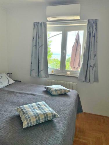 Apartment With Terrace And Sea View 2