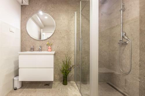 Adris Apartments