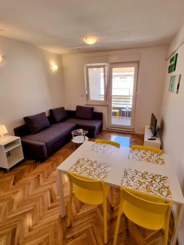 Omi? City Apartment