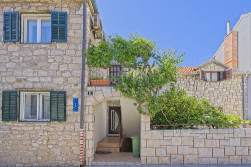 Apartments Lucija Above The Beach