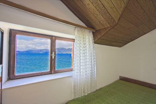 Apartments Lucija Above The Beach