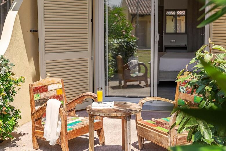 Hotel Marina Di Lava