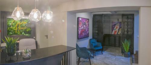 Hotel Corvin House