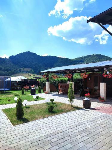 Hostal Pensiunea Sub Hori??