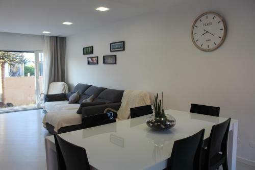 Arriba Beach & Country Villa