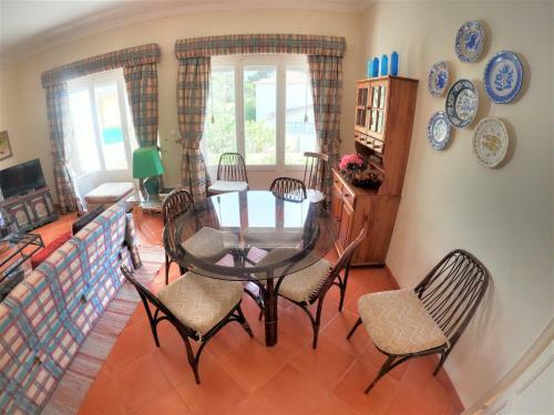 Sintra V4 House With Garden In Colares