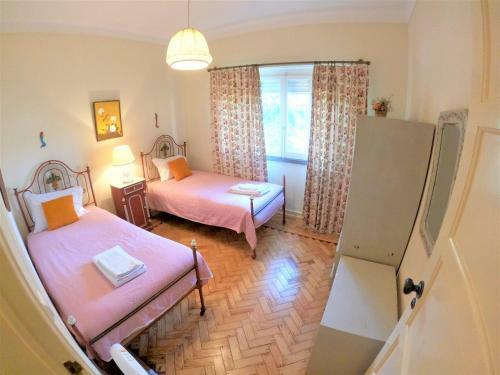 Sintra V4 House With Garden In Colares
