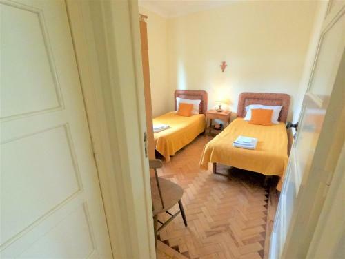Sintra V4 House With Garden In Colares