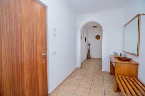 Vale De Centeanes Fabulous Apartment By Innkeeper