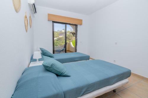 Vale De Centeanes Fabulous Apartment By Innkeeper