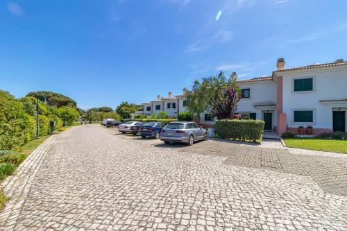 Lovely Villa In Vila Bicuda Cascais Resort II