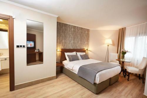 Hotel M?ra Otel Alsancak