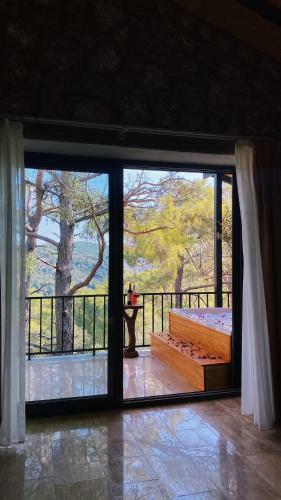 Hotel �and?r Resort Restaurant