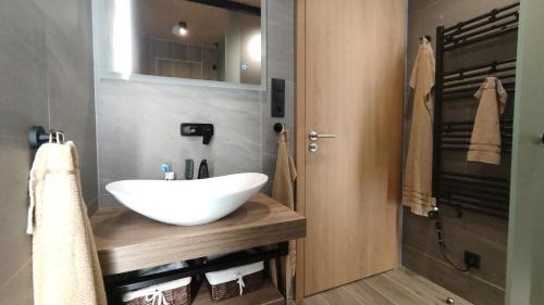 Aparthotel Apartm�n S V�h?adom Na ?t�ty Ovru? 312