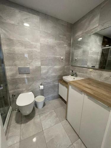 Apartamento Alpi? Aden House Evler?