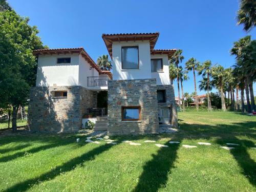Villa Merry - Dalyan Stonehouse With Palmtrees, 50m To River