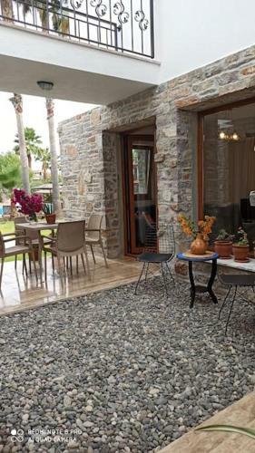 Villa Merry - Dalyan Stonehouse With Palmtrees, 50m To River