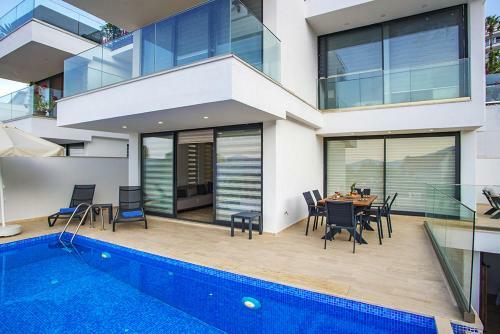 Villa Soft 8 Havuzlu Villa Apart