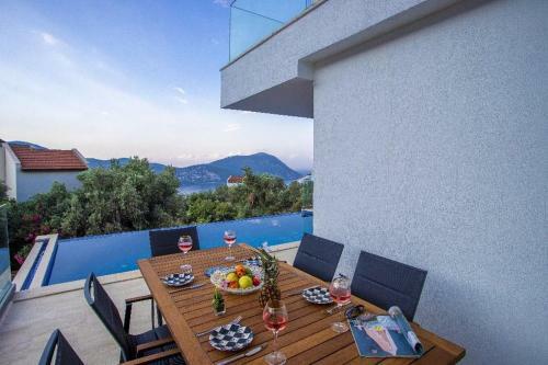 Villa Soft 8 Havuzlu Villa Apart