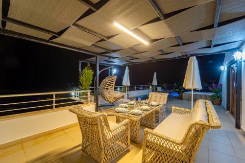 Havuz Olana?? Sunan Deniz Manzaral? Rahat Villa