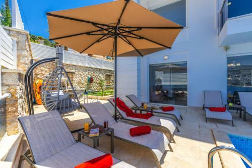 Luxury 4 Bedroom Villa With Amazing Sea Views
