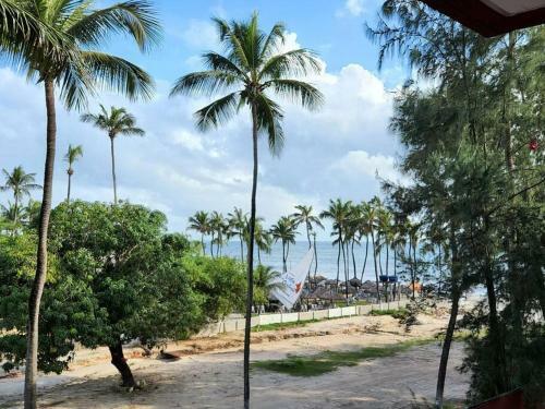 Apartamento Flat De 2 Quartos Com Linda Vista-mar P�-na-areia!