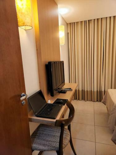 Apartamento Flat De 2 Quartos Com Linda Vista-mar P�-na-areia!