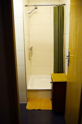 Two Bedrooms Apartment With Two Bathrooms