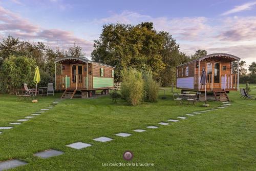 Bed & Breakfast Les Roulottes De La Brauderie