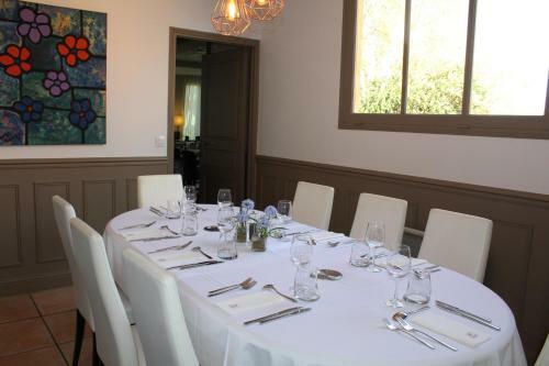 Hotel Logis Le Quai Fleuri