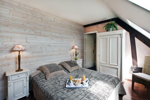 Hotel Logis Le Quai Fleuri