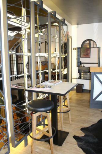 Hotel Logis Le Quai Fleuri