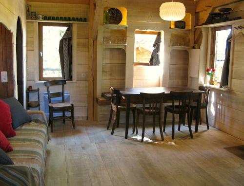 Les Cabanes Du Tertre