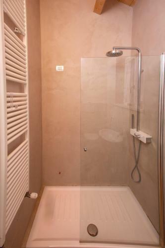 Bed & Breakfast Podere Castagne'