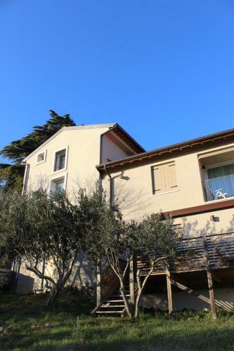 Bed & Breakfast Podere Castagne'