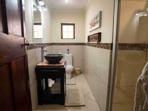Hostal 74 On Retief Guesthouse