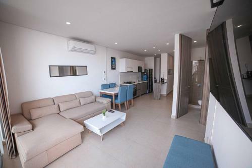 Modern Apartment With Spectacular Sea View.