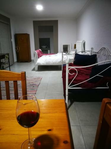 Apartamento Rhodes Ave Cottage