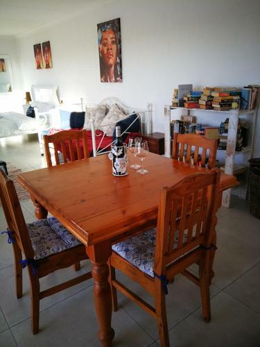 Apartamento Rhodes Ave Cottage