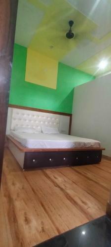 Oyo 90602 Hotel Satyam Tower