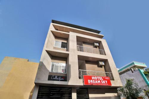 Oyo 90836 Hotel Dream Sky