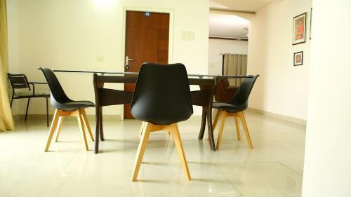 Hotel White Fern Stays