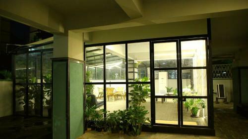 Hotel White Fern Stays