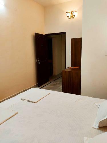 Hotel Oyo 91599 Sky Classic Inn