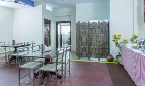 Bed & Breakfast Mayura Residency And Resorts