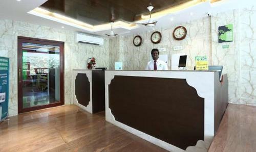 Bed & Breakfast Mayura Residency And Resorts